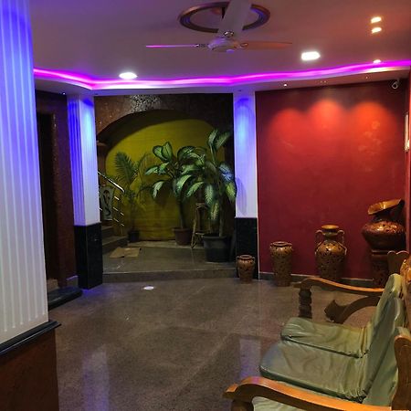 Veronica Resort By The Beach Калангуте Екстериор снимка