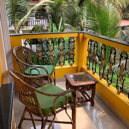 Veronica Resort By The Beach Калангуте Екстериор снимка