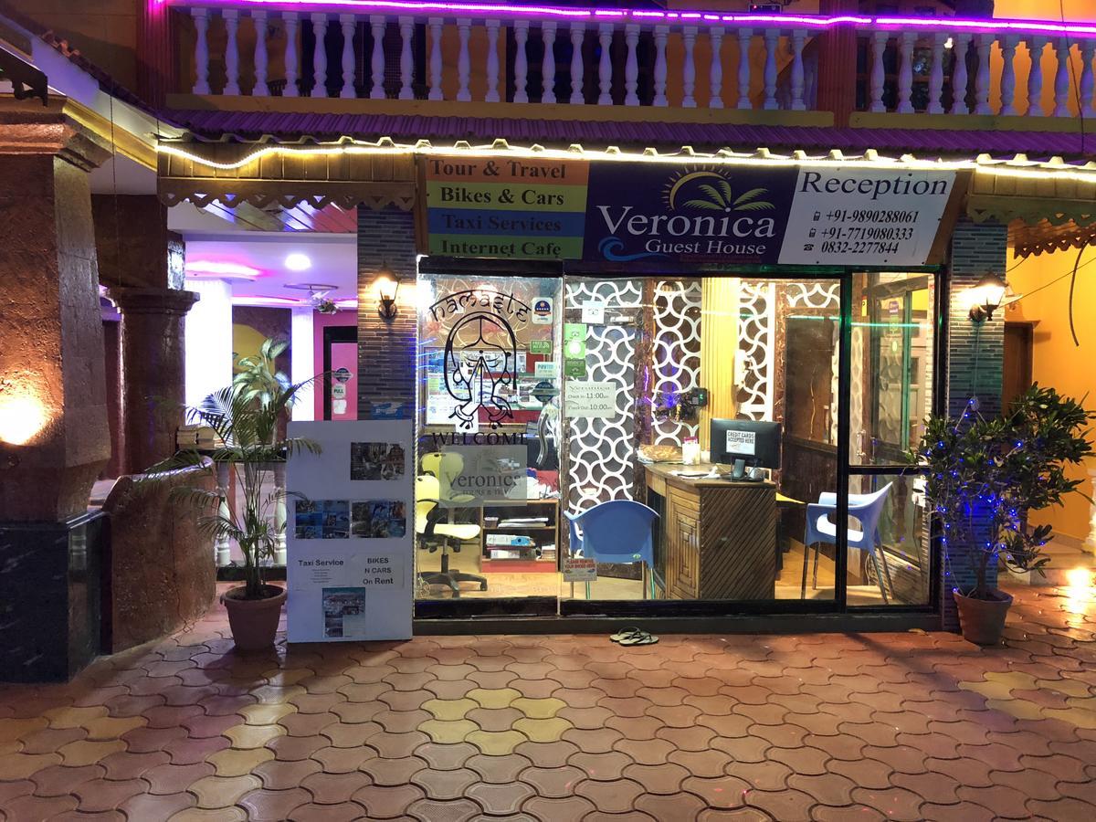Veronica Resort By The Beach Калангуте Екстериор снимка