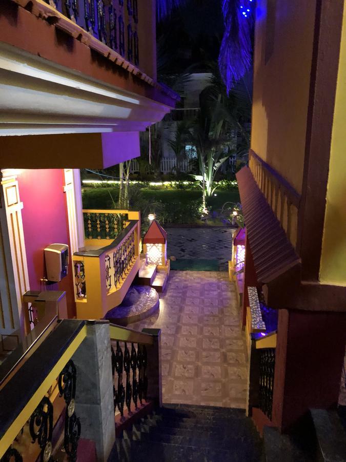 Veronica Resort By The Beach Калангуте Екстериор снимка
