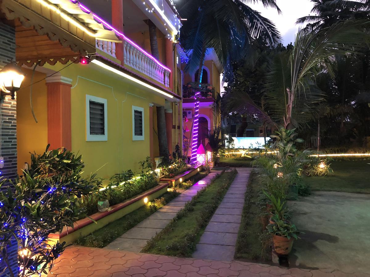 Veronica Resort By The Beach Калангуте Екстериор снимка